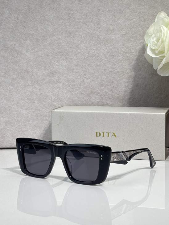 Picture of Prada Sunglasses _SKUfw79759527fw